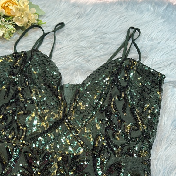 NWT AKIRA Green Sequins Mini Dress sz L - Picture 3 of 10
